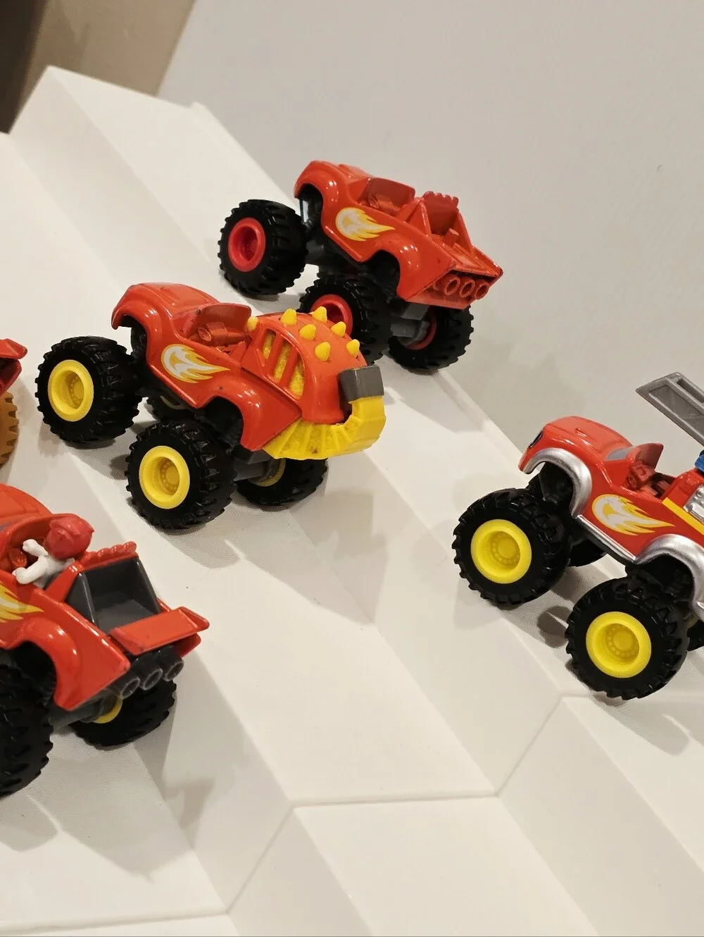 Blaze and the Monster Machines Diecast Blaze Truck Set